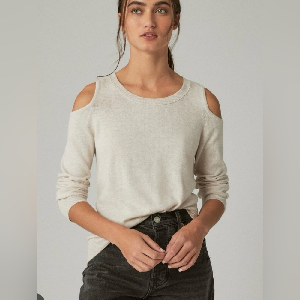 NWT Lucky brand cream cut-out sweater size s